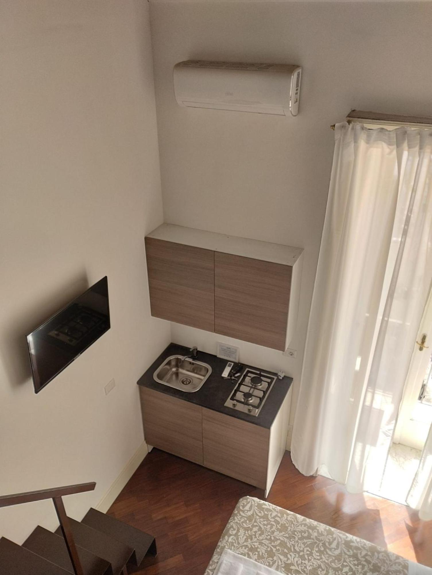 Residence E Appartamenti Cavallerizza Naples Extérieur photo